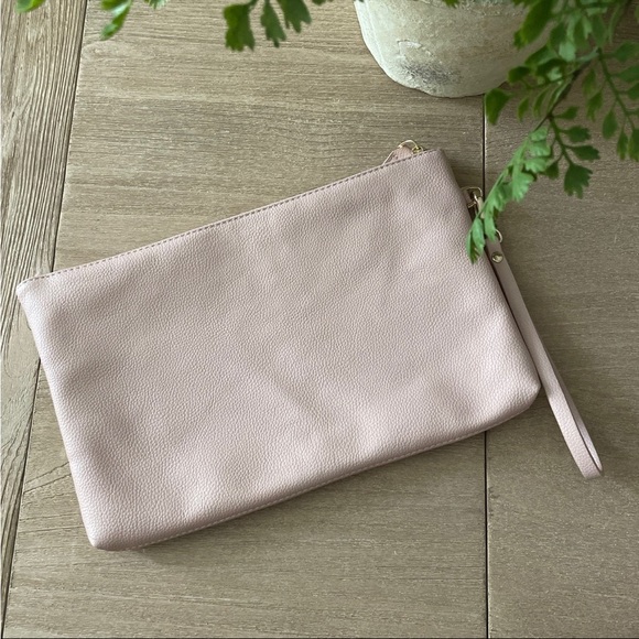 Pre Owned Fawn Design in Warm Blush Color Clutch Bag & Changing Mat - Picture 9 of 9